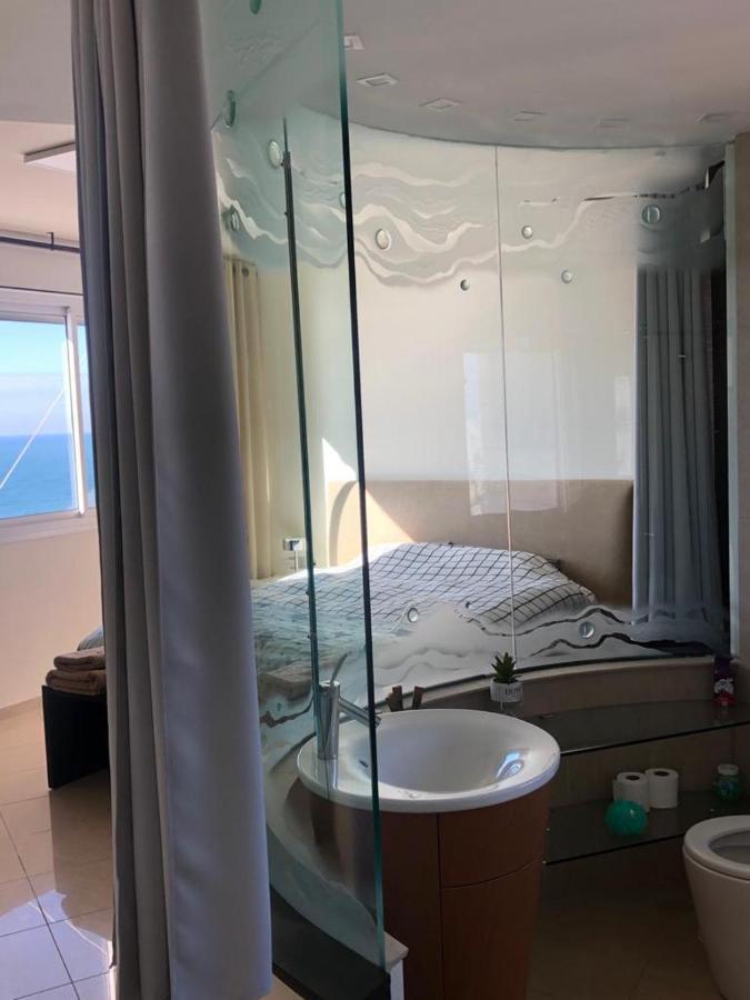 Sky Home Luxury Apartment With Sea View Bat Yam Exterior photo