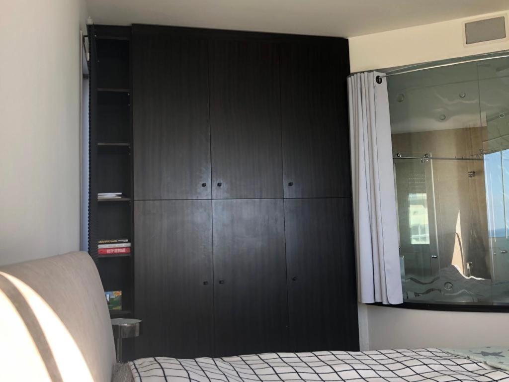 Sky Home Luxury Apartment With Sea View Bat Yam Exterior photo