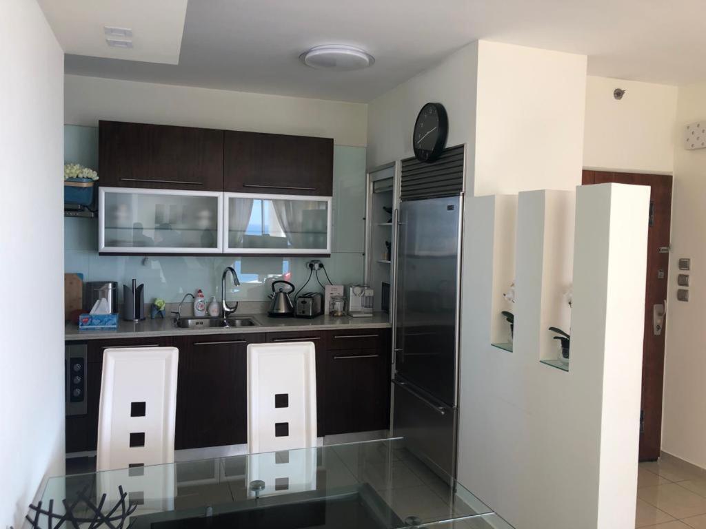 Sky Home Luxury Apartment With Sea View Bat Yam Exterior photo